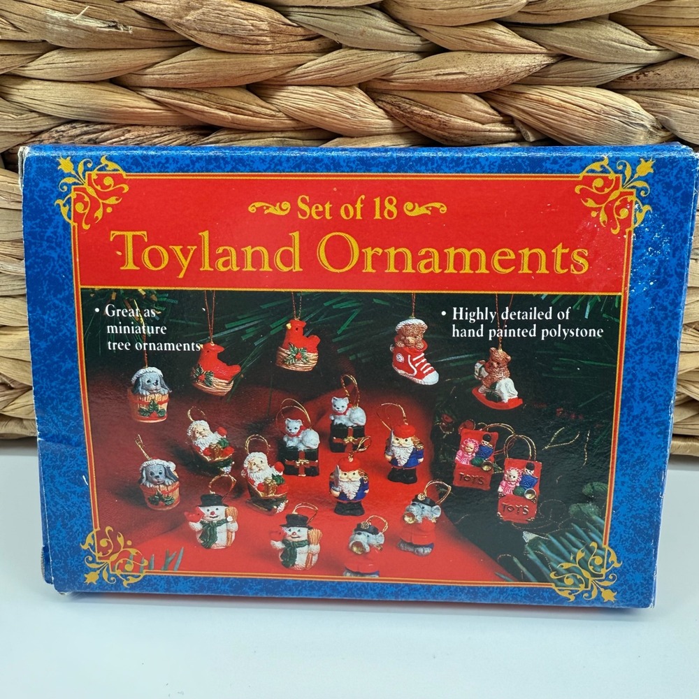 Toyland‎ Ornaments Miniature Hand Painted Polystone Christmas Tree Decorations